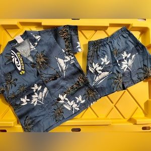 NWT palmwave Hawaiian outfit.
